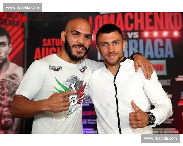 洛马琴科对决马里亚加巅峰技术流拳击盛宴全程解析经典之战细节复盘